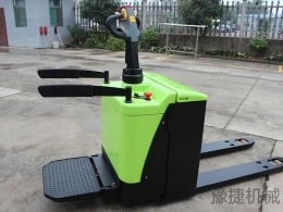 爱游戏在线（中国）唯一官方网站
机械提醒：电瓶搬运车的日常维护